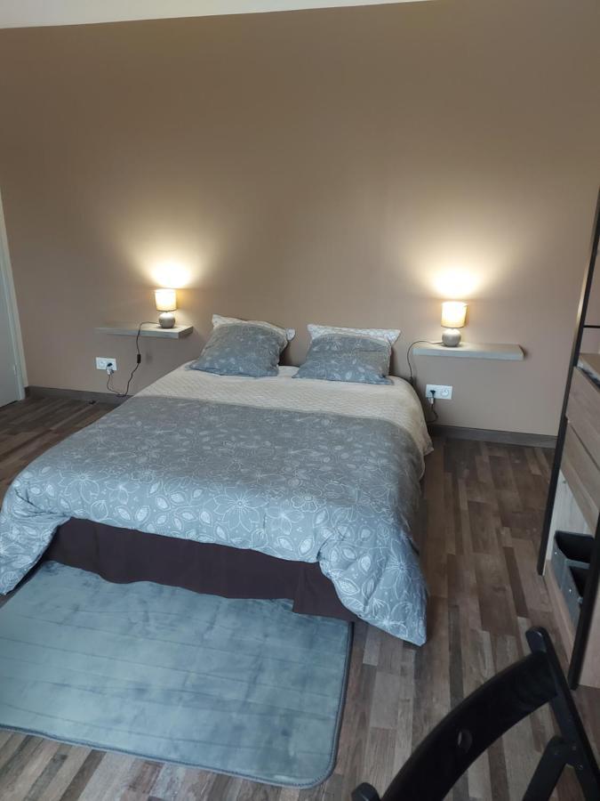 Maison De Bourg Paisible Parçay-sur-Vienne Kültér fotó